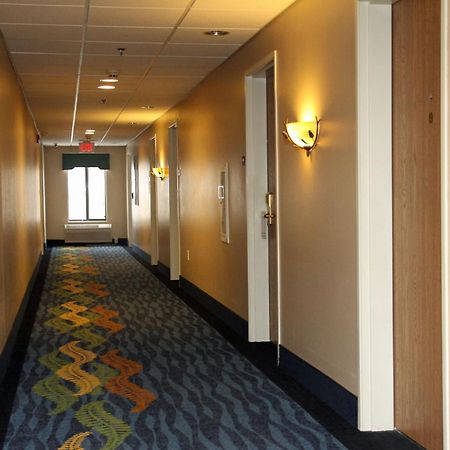 Beachfront Hotel Houghton Lake Εξωτερικό φωτογραφία