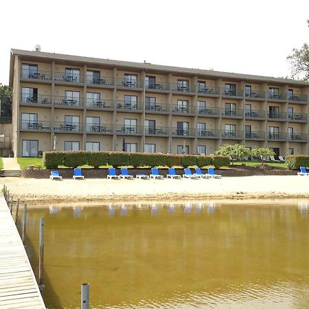 Beachfront Hotel Houghton Lake Εξωτερικό φωτογραφία