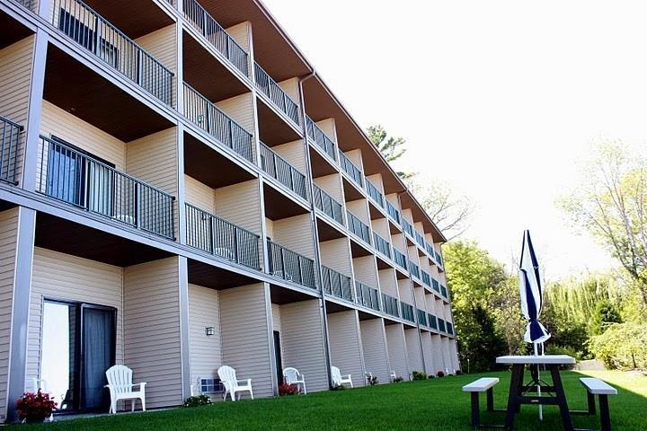 Beachfront Hotel Houghton Lake Εξωτερικό φωτογραφία