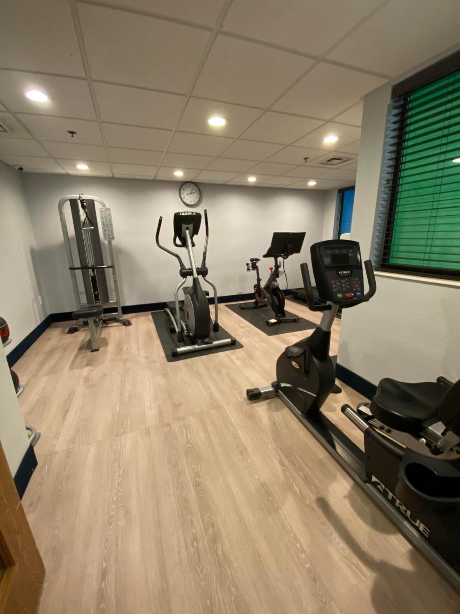 Beachfront Hotel Houghton Lake Εξωτερικό φωτογραφία