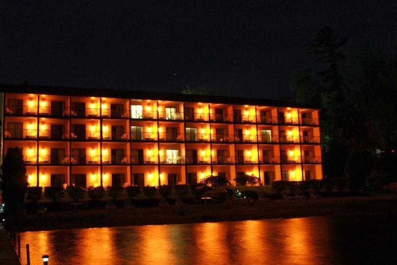 Beachfront Hotel Houghton Lake Εξωτερικό φωτογραφία