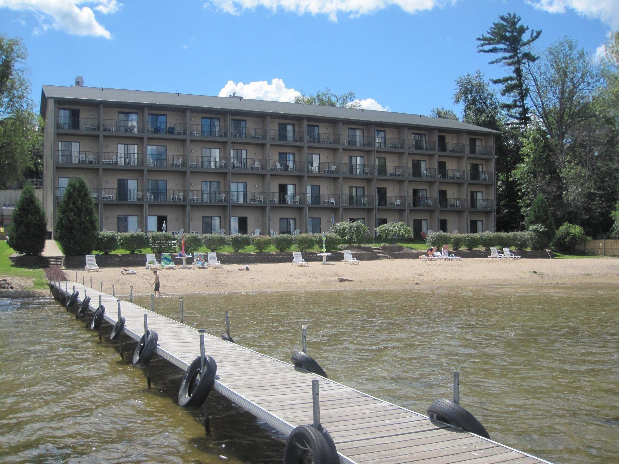 Beachfront Hotel Houghton Lake Εξωτερικό φωτογραφία