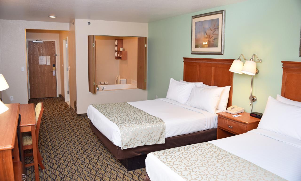 Beachfront Hotel Houghton Lake Εξωτερικό φωτογραφία