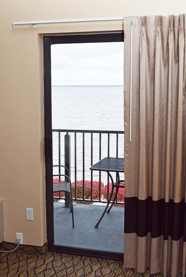 Beachfront Hotel Houghton Lake Εξωτερικό φωτογραφία