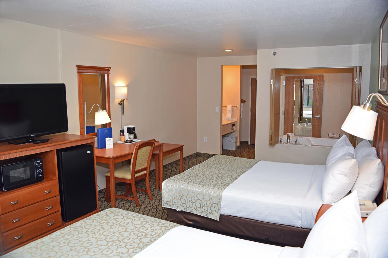 Beachfront Hotel Houghton Lake Εξωτερικό φωτογραφία