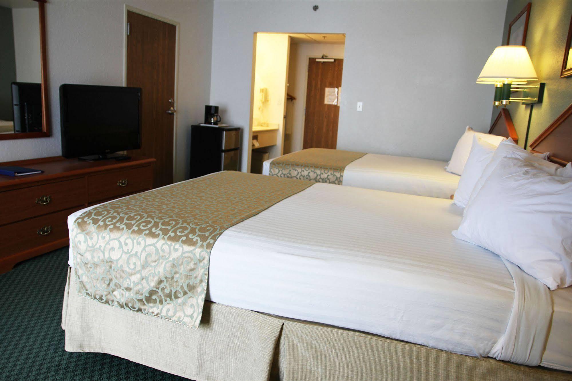 Beachfront Hotel Houghton Lake Εξωτερικό φωτογραφία