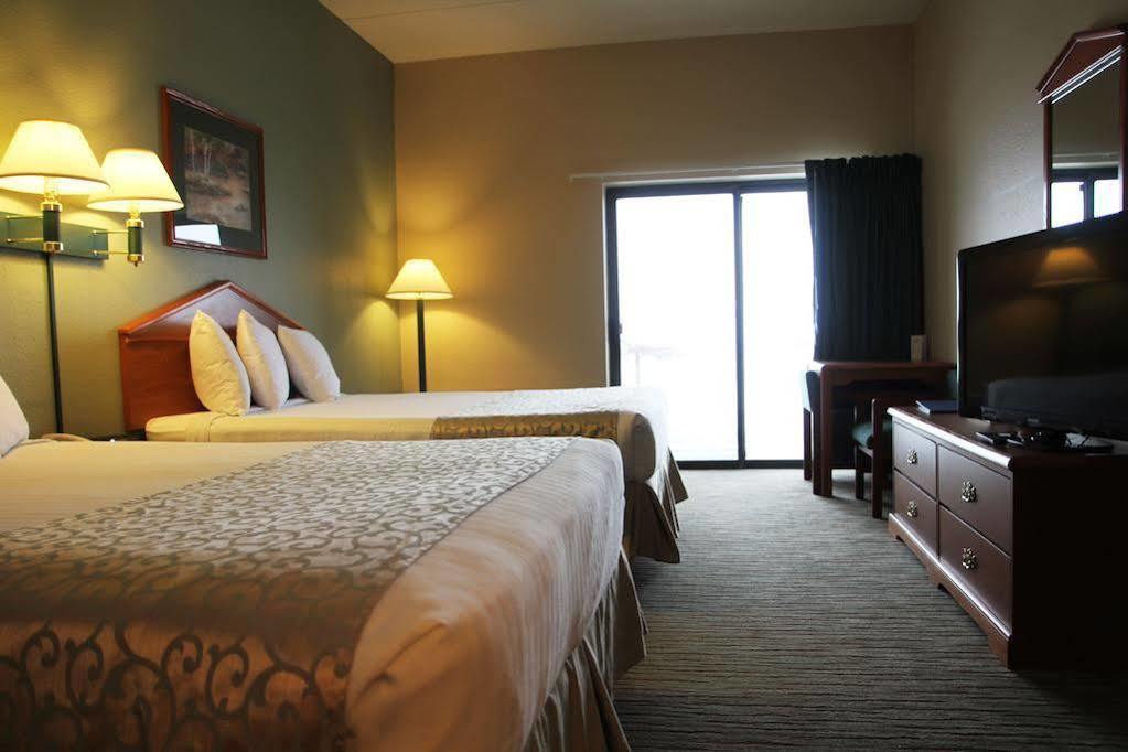 Beachfront Hotel Houghton Lake Εξωτερικό φωτογραφία